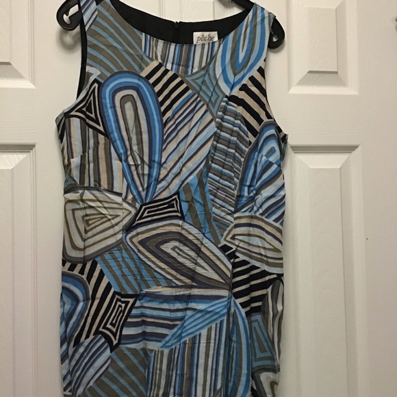 Dress - Picture 9 of 16